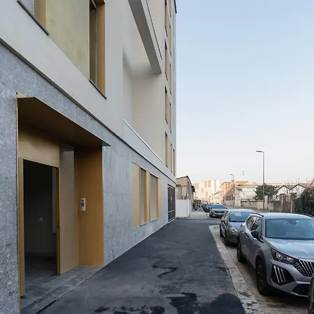 Guesthost - Lambrate Modern Flat With Terrace Milan