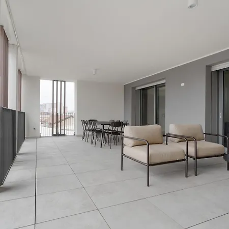 Guesthost - Lambrate Modern Flat With Terrace * Milan